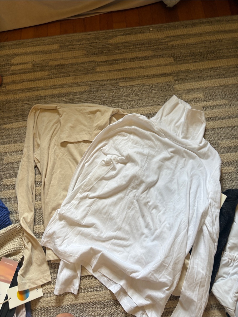 MASSIVE BUNDLE!!! - Picture 11 of 14